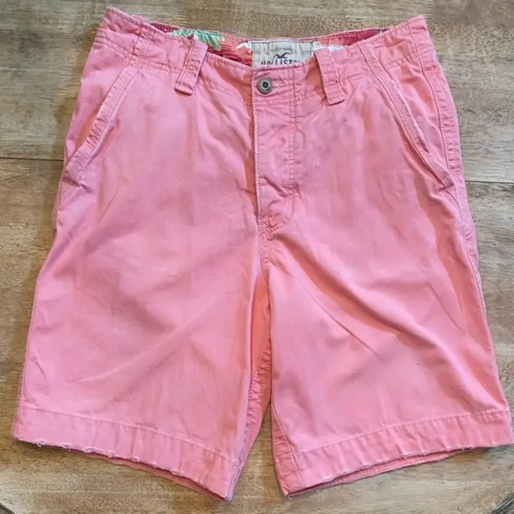 Hollister Men’s‎ Size 30 Peach Button Fly Shorts